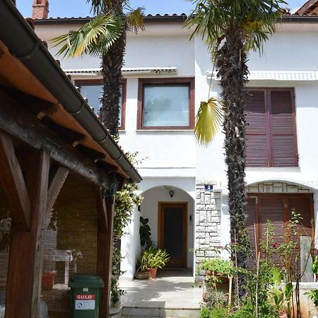 Residence Mira Пореч Екстер'єр фото